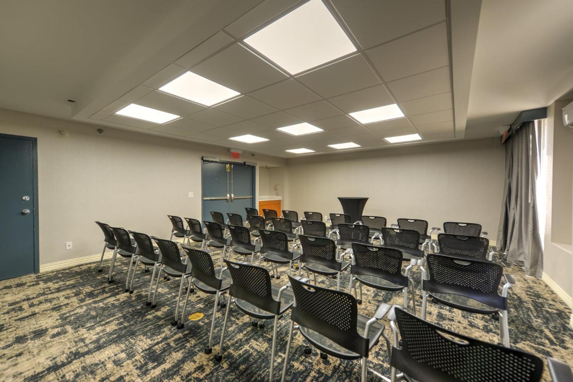Crowne Plaza Jacksonville Airport By Ihg Exterior photo