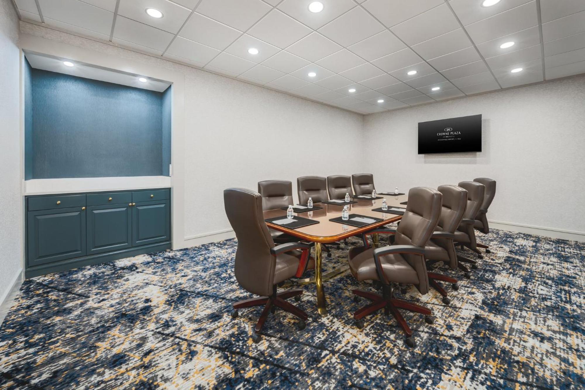 Crowne Plaza Jacksonville Airport By Ihg Exterior photo